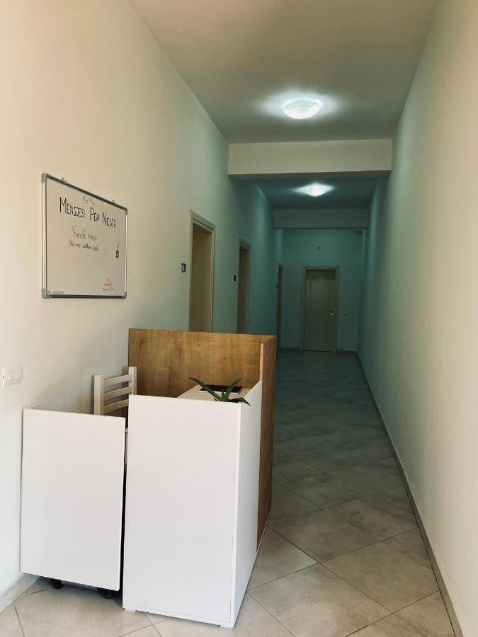 Maria Rentals Radhimë Exterior foto